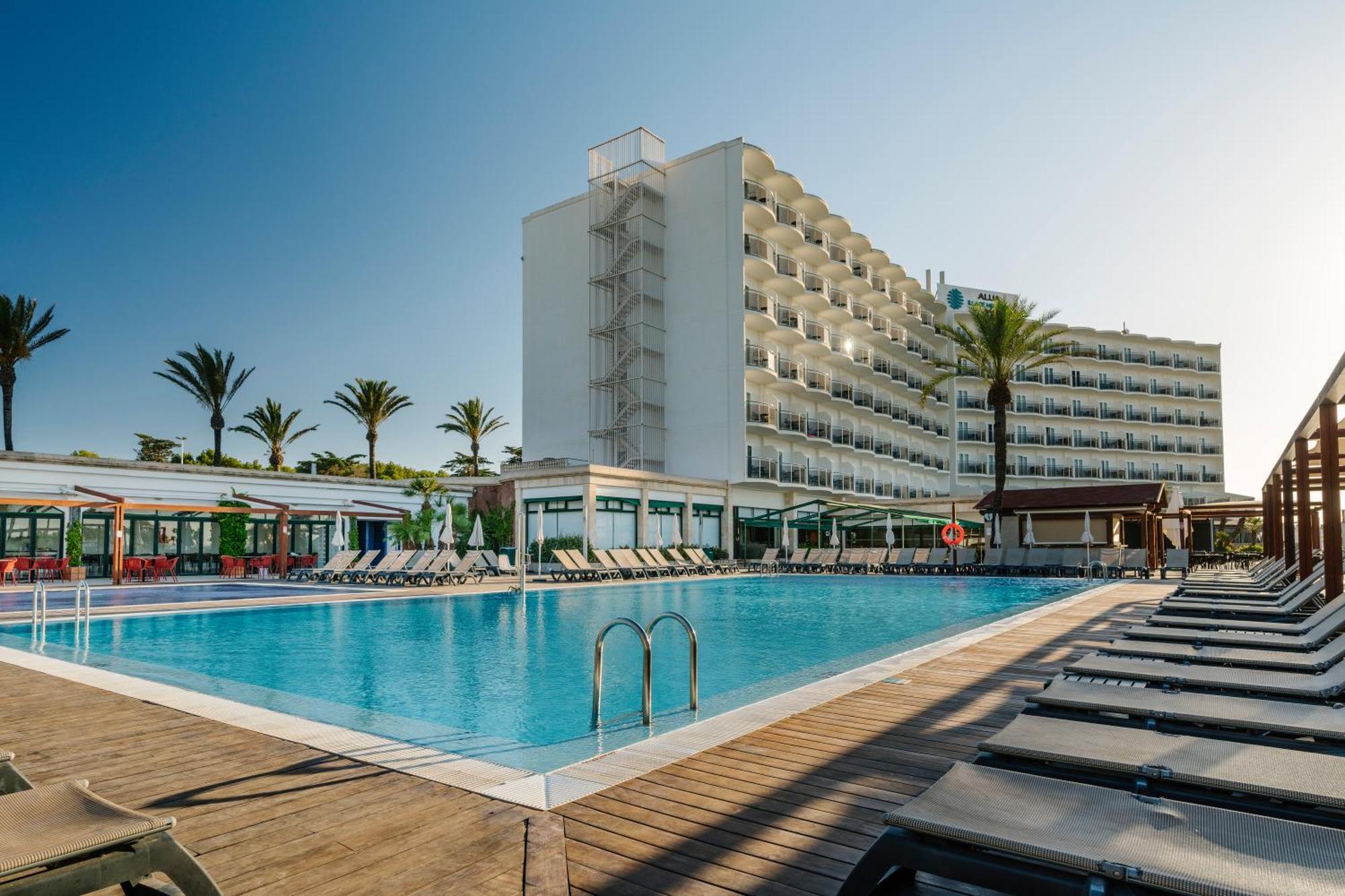 Alua Illa De Menorca S'Algar